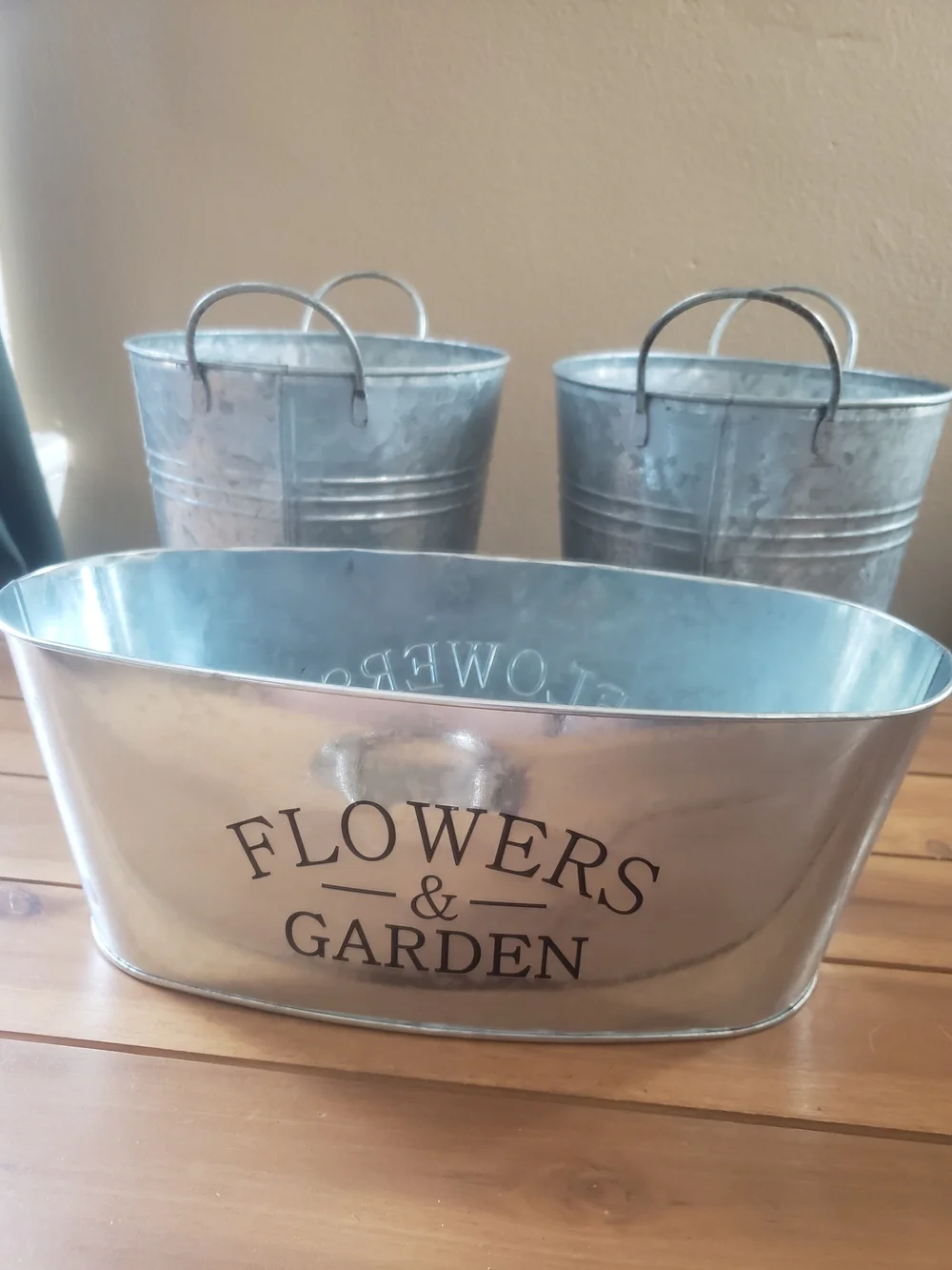 Metal Flowers & Garden With 2 Round Metal Planters - Galvanized Silver Finish